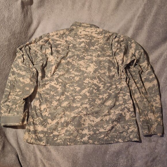 US Army Combat Uniform Coat Shirt Medium Regular 8415-01-519-8510 Digital - Picture 8 of 10